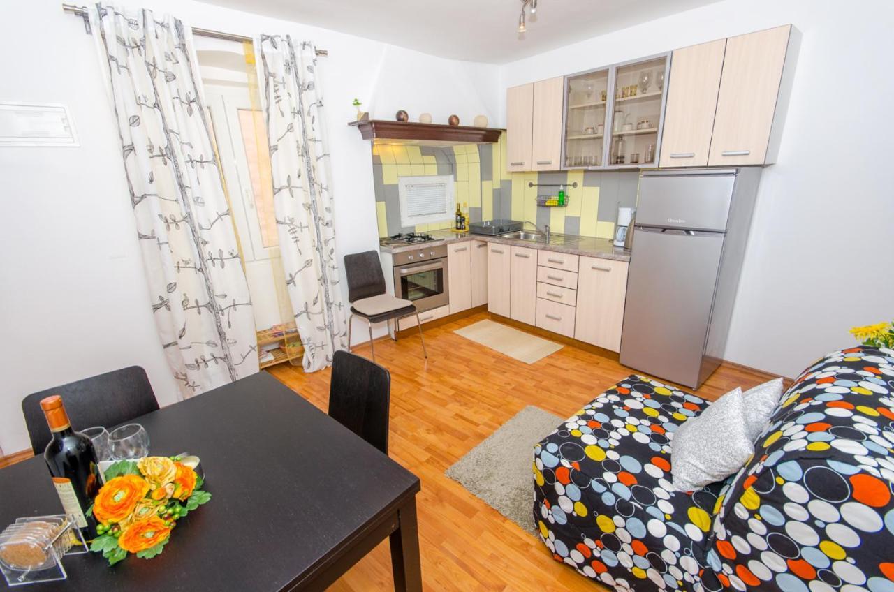Studios Anna Rovinj Extérieur photo